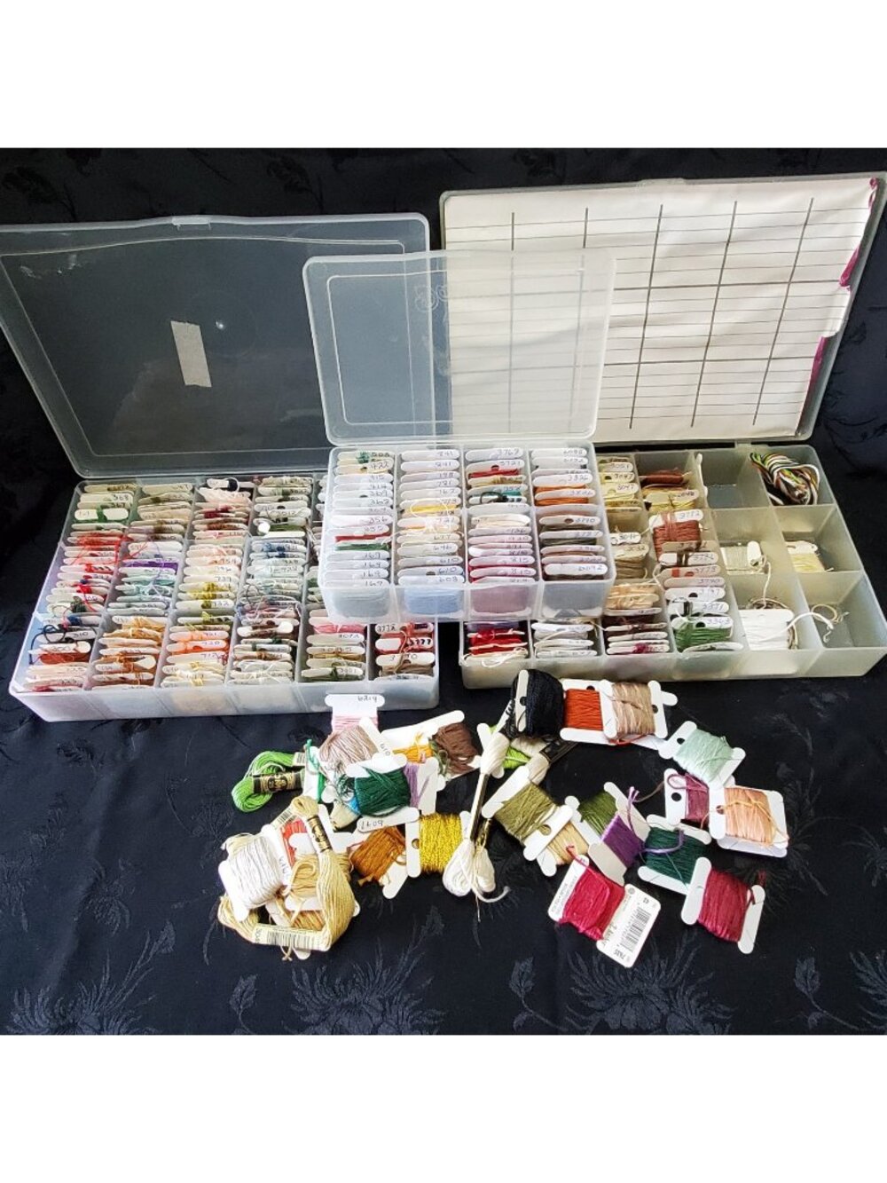 315 Embroidery Floss Thread Lot DMC Storage Case Numbered On Cards Needlepoint